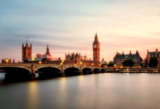 Best Destinations in the UK and the Benefits of eSIM for Travelers