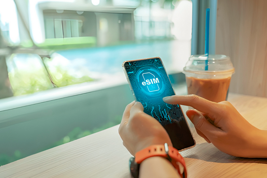 How to Easily Get Your eSIM with a QR Code