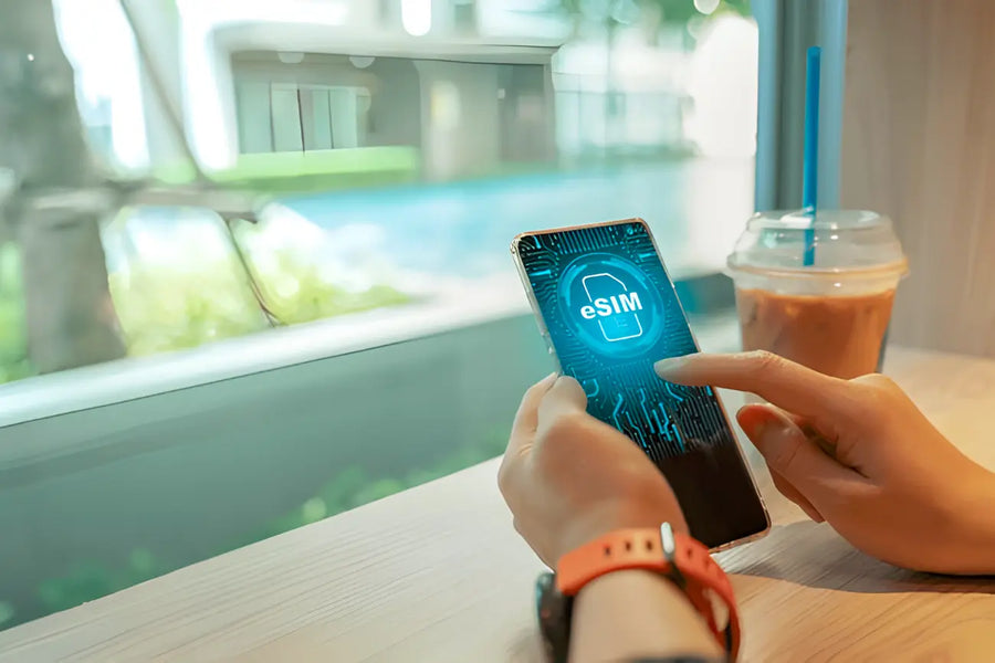 How eSIMs Work: Stay Connected Effortlessly While Traveling